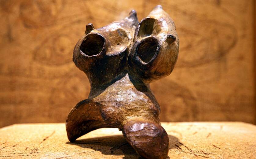 תערוכה - עבר הווה חיים